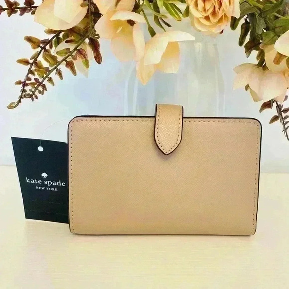 Kate Spade Madison Medium Compact Bifold Wallet - Picture 2 of 4